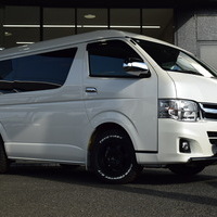 5610 平成22年式 ハイエース ワゴンGL 内装架装車両　2WD 2,700cc (ガソリン車) 10人乗車 5.4万kmのサムネイル
