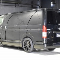 5486.令和5年式 ハイエース スーパーGL ダークプライムⅡ 2WD 2,800cc ディーゼル車 走行2万キロ 検査1年付きのサムネイル