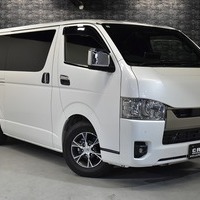 5593 令和5年式 ハイエース スーパーGL ダークプライムⅡ 2WD 2,800cc (ディーゼル車）2/5人乗車 0.97万km(車検R8年3月)のサムネイル