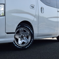 5395 令和5年式 キャラバン グランドプレミアムGX 2WD 2,000cc (ガソリン車) 5人乗車　1.0万kmのサムネイル