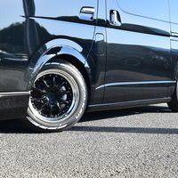 5609 令和5年式　ハイエース　ワイドスーパーGL　ダークプライムⅡ　2WD　2,800cc　ディーゼル車　5人乗り　1.7万kmのサムネイル