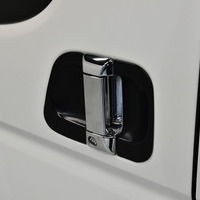 5652 平成29年式 ハイエース S-GL ダークプライム 2WD 3,000cc (ディーゼル車) 2/5人乗車 13.3万kmのサムネイル