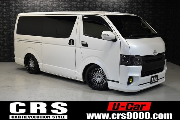 5652 平成29年式 ハイエース S-GL ダークプライム 2WD 3,000cc (ディーゼル車) 2/5人乗車 13.3万kmのサムネイル