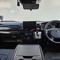 5471　令和4年式　ハイエース　DX-GLパッケージ　2WD　2000cc　ガソリン車　6人乗り　3.4万kmのサムネイル