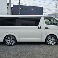 5649　平成31年式　ハイエース　スーパーGL　ダークプライムⅡ　2WD　2000cc　ガソリン車　5人乗り　7.2万kmのサムネイル