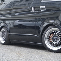 5607 令和2年式 ハイエース スーパーGL ダークプライムⅡ 2WD 2000cc ガソリン車 5人乗り 6.2万kmのサムネイル