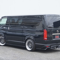 5607 令和2年式 ハイエース スーパーGL ダークプライムⅡ 2WD 2000cc ガソリン車 5人乗り 6.2万kmのサムネイル