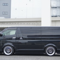 5607 令和2年式 ハイエース スーパーGL ダークプライムⅡ 2WD 2000cc ガソリン車 5人乗り 6.2万kmのサムネイル