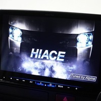 5723 令和4年式 ハイエース S-GL ダークプライムⅡ 2WD 2,800cc (ディーゼル車) 2/5人乗車 3.1万kmのサムネイル
