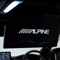 5723 令和4年式 ハイエース S-GL ダークプライムⅡ 2WD 2,800cc (ディーゼル車) 2/5人乗車 3.1万kmのサムネイル