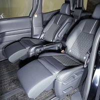 5720 令和７年式 登録済未使用車ノア ハイブリッド S-Z  2WD 1,800cc 7人乗車 20km 車検令和10年5月21日のサムネイル