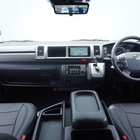 5122　オリジナルPKG　ハイエース　ワゴンGL　2WD　2700cc　ガソリン車　10人乗りのサムネイル