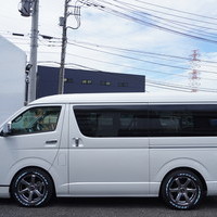 5122　オリジナルPKG　ハイエース　ワゴンGL　2WD　2700cc　ガソリン車　10人乗りのサムネイル