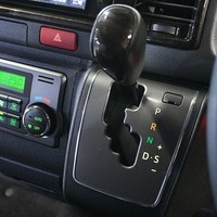 5589 令和6年式 ハイエース スーパーGL ダークプライムⅡ 2WD 2,800cc (ディーゼル車）1.2万kmのサムネイル