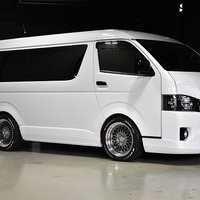 5104. 平成26年式 ハイエース  ワゴンGL 2WD 2,700㏄ ガソリン車 10人乗り 走行1,2万キロ 検査1年付きのサムネイル