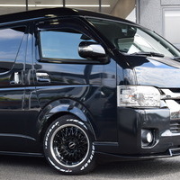 5680 平成27年式　ハイエース　ワイドスーパーGL　ダークプライム　2WD　2,700cc　ガソリン車　5人乗り　6.5万kmのサムネイル