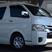 5429 令和5年式 ハイエース ワゴンGL　L字ベッドキット　2WD 2,700cc (ガソリン車) 10人乗車 2.1万kmのサムネイル