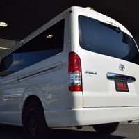 5429 令和5年式 ハイエース ワゴンGL　L字ベッドキット　2WD 2,700cc (ガソリン車) 10人乗車 2.1万kmのサムネイル