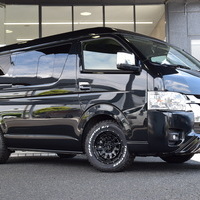 5694 令和5年式 ハイエース ワゴンGL 内装架装車両　2WD 2,700cc (ガソリン車) 10人乗車 8,000kmのサムネイル