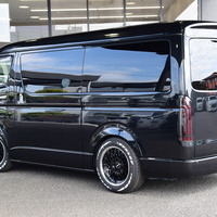 5680 平成27年式　ハイエース　ワイドスーパーGL　ダークプライム　2WD　2,700cc　ガソリン車　5人乗り　6.5万kmのサムネイル