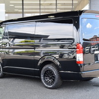 5694 令和5年式 ハイエース ワゴンGL 内装架装車両　2WD 2,700cc (ガソリン車) 10人乗車 8,000kmのサムネイル