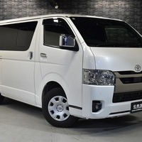 5696 令和5年式 ハイエース スーパーGL ダークプライムⅡ 2WD 2,000cc (ガソリン車) 2/5人乗車 5.9万kmのサムネイル