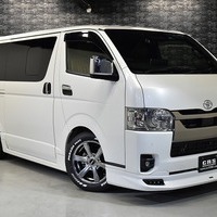 5723 令和4年式 ハイエース S-GL ダークプライムⅡ 2WD 2,800cc (ディーゼル車) 2/5人乗車 3.1万kmのサムネイル