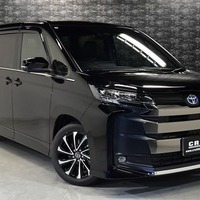 5720 令和７年式 登録済未使用車ノア ハイブリッド S-Z  2WD 1,800cc 7人乗車 20km 車検令和10年5月21日のサムネイル