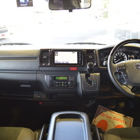 5442 令和5年式 ハイエース スーパーGL ダークプライムⅡ 2WD 2,000cc (ガソリン車) 2/5人乗車 5.7万kmのサムネイル