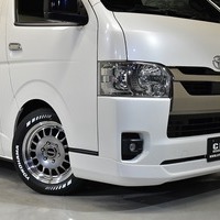 5724 令和5年式 ハイエース S-GL ダークプライムⅡ 2WD 2,000cc (ガソリン車) 2/5人乗車 1.6万kmのサムネイル