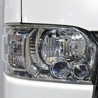 5724 令和5年式 ハイエース S-GL ダークプライムⅡ 2WD 2,000cc (ガソリン車) 2/5人乗車 1.6万kmのサムネイル