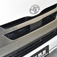 5696 令和5年式 ハイエース スーパーGL ダークプライムⅡ 2WD 2,000cc (ガソリン車) 2/5人乗車 5.9万kmのサムネイル