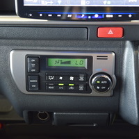 5694 令和5年式 ハイエース ワゴンGL 内装架装車両　2WD 2,700cc (ガソリン車) 10人乗車 8,000kmのサムネイル