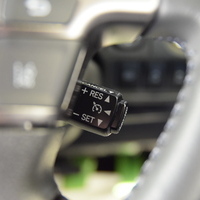 5698　令和5年式　ハイエース　スーパーGL　ダークプライムⅡ　2WD　2800cc　ディーゼル車　5人乗り　1.7万kmのサムネイル