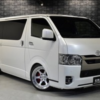 5676 令和4年式 ハイエース S-GL ダークプライムⅡ 2WD 2,800cc (ディーゼル車) 2/5人乗車 3.1万kmのサムネイル