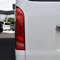 5740 平成31年式 ハイエース スーパーGL 50THアニバーサリー 2WD 2,000cc (ガソリン車) 5人乗車 5.6万kmのサムネイル