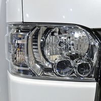 5676 令和4年式 ハイエース S-GL ダークプライムⅡ 2WD 2,800cc (ディーゼル車) 2/5人乗車 3.1万kmのサムネイル