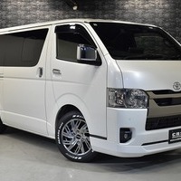 5726 令和5年式 ハイエース S-GL ダークプライムⅡ 2WD 2,800cc (ディーゼル車) 2/5人乗車 2.5万km 車検令和8年1月24日のサムネイル