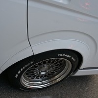 5104. 平成26年式 ハイエース  ワゴンGL 2WD 2,700㏄ ガソリン車 10人乗り 走行1,2万キロ 検査1年付きのサムネイル