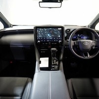 新車 アルファード Z 2,500cc(ガソリン車)  7人乗り　のサムネイル