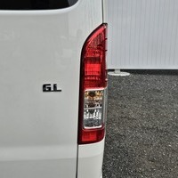5338　ベッドキット5　ハイエース　ワゴンGL　2WD　2700cc　ガソリン車　10人乗り　14kmのサムネイル