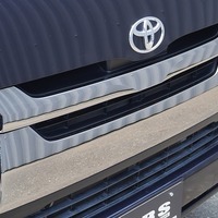 5773 平成29年式 ハイエース スーパーGL ダークプライム 4WD 3,000cc (ディーゼル車) 2/5人乗車 9.6万kmのサムネイル