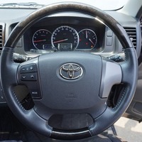 5773 平成29年式 ハイエース スーパーGL ダークプライム 4WD 3,000cc (ディーゼル車) 2/5人乗車 9.6万kmのサムネイル