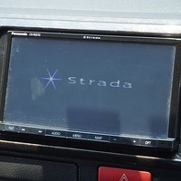 5773 平成29年式 ハイエース スーパーGL ダークプライム 4WD 3,000cc (ディーゼル車) 2/5人乗車 9.6万kmのサムネイル