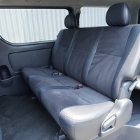 5773 平成29年式 ハイエース スーパーGL ダークプライム 4WD 3,000cc (ディーゼル車) 2/5人乗車 9.6万kmのサムネイル