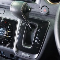 5769 令和6年式　キャラバン 50周年アニバーサリー GRANDプレミアム GX 4WD 2,400cc(ディーゼル車) 2/5人乗車 2.2万km 車検令和8年4月11日のサムネイル