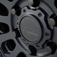 5769 令和6年式　キャラバン 50周年アニバーサリー GRANDプレミアム GX 4WD 2,400cc(ディーゼル車) 2/5人乗車 2.2万km 車検令和8年4月11日のサムネイル
