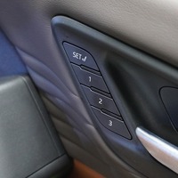 5787 令和6年式 ヴェルファイア ハイブリッド Z プレミア ガソリン+ハイブリット電子CVT 4WD 2,500cc 7人乗車 0.5万km 車検令和9年8月22日のサムネイル