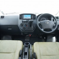 5765 令和2年式 ライトエース　内装架装車 2WD1,500cc (ガソリン車) 5人乗車 2.5万kmのサムネイル