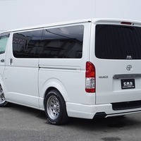 5758 令和2年式 ハイエース スーパーGL ダークプライムⅡ　2WD 2,800cc (ディーゼル) 2/5人乗車 5.8万kmのサムネイル